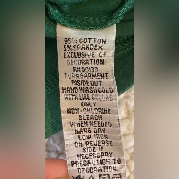 Bob Moche Wearable Art Women’s Long Sleeve Green Pullover Top size 1X Sequins - Picture 8 of 9